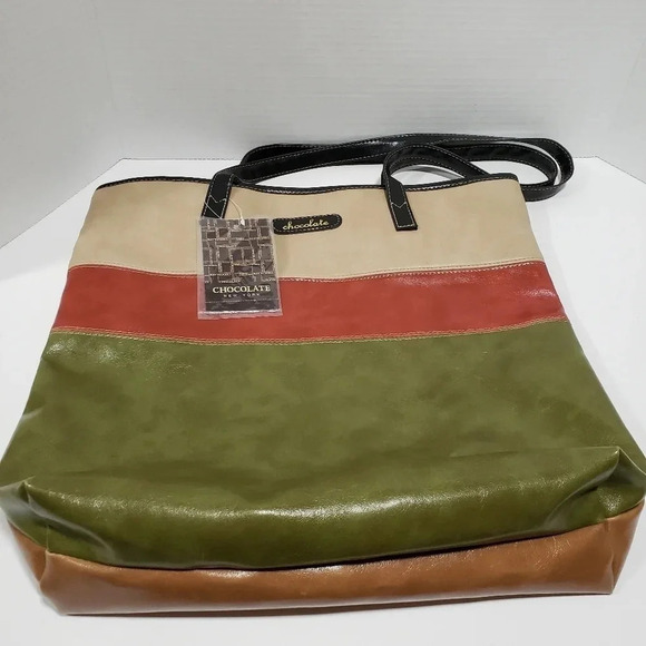 NWT Womans Chocolate New York Tote  Bag,Multi-colored. - Picture 1 of 9